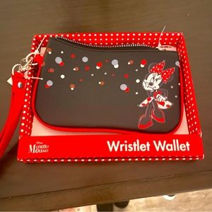 Minnie Mouse wristlet wallet